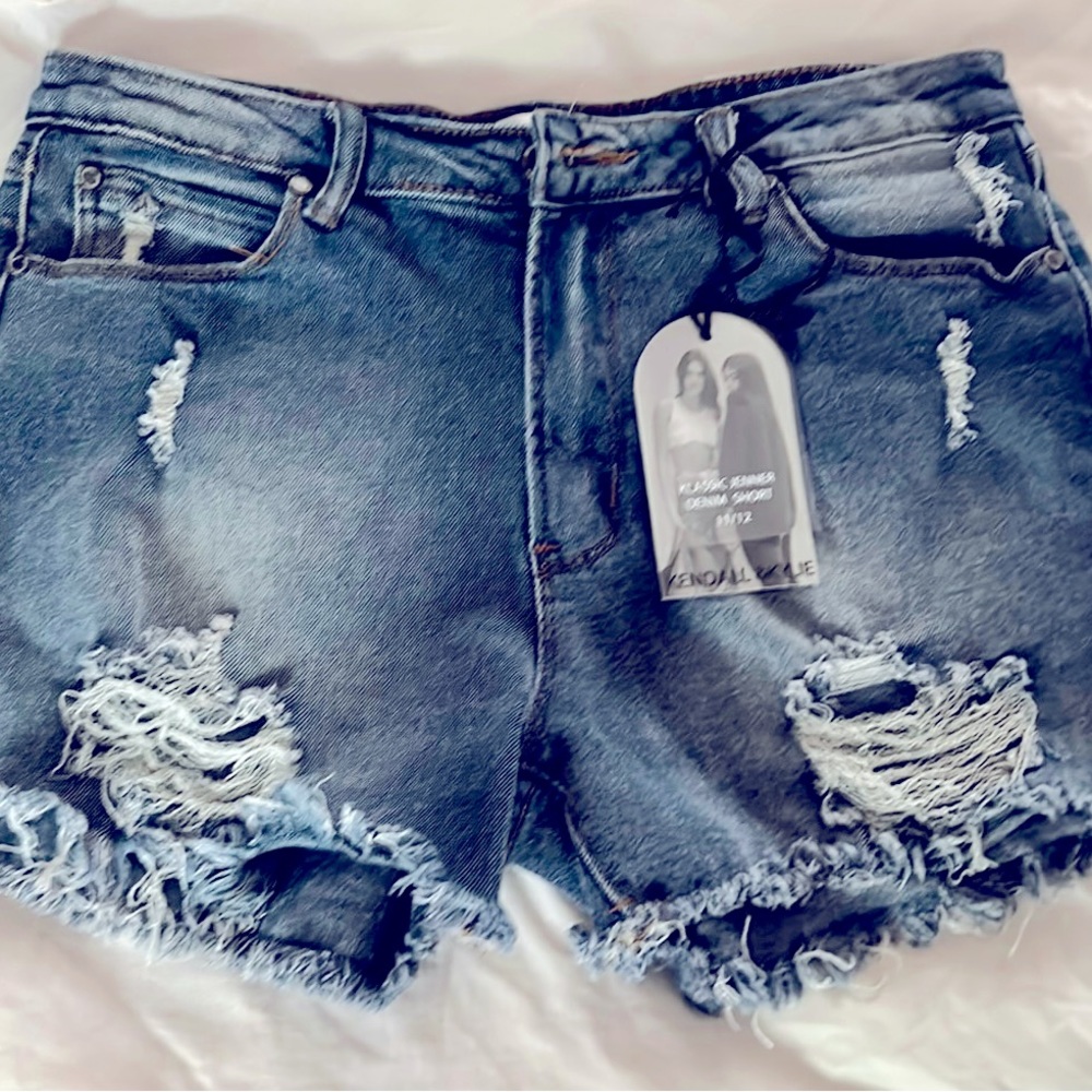 New with tags Kendall & Kylie denim distress shorts